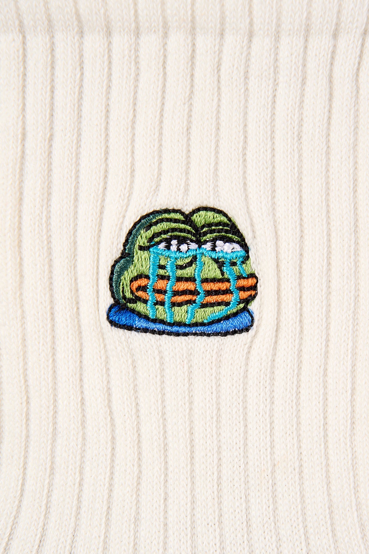 Crying Pepe Havlu Çorap - Beyaz